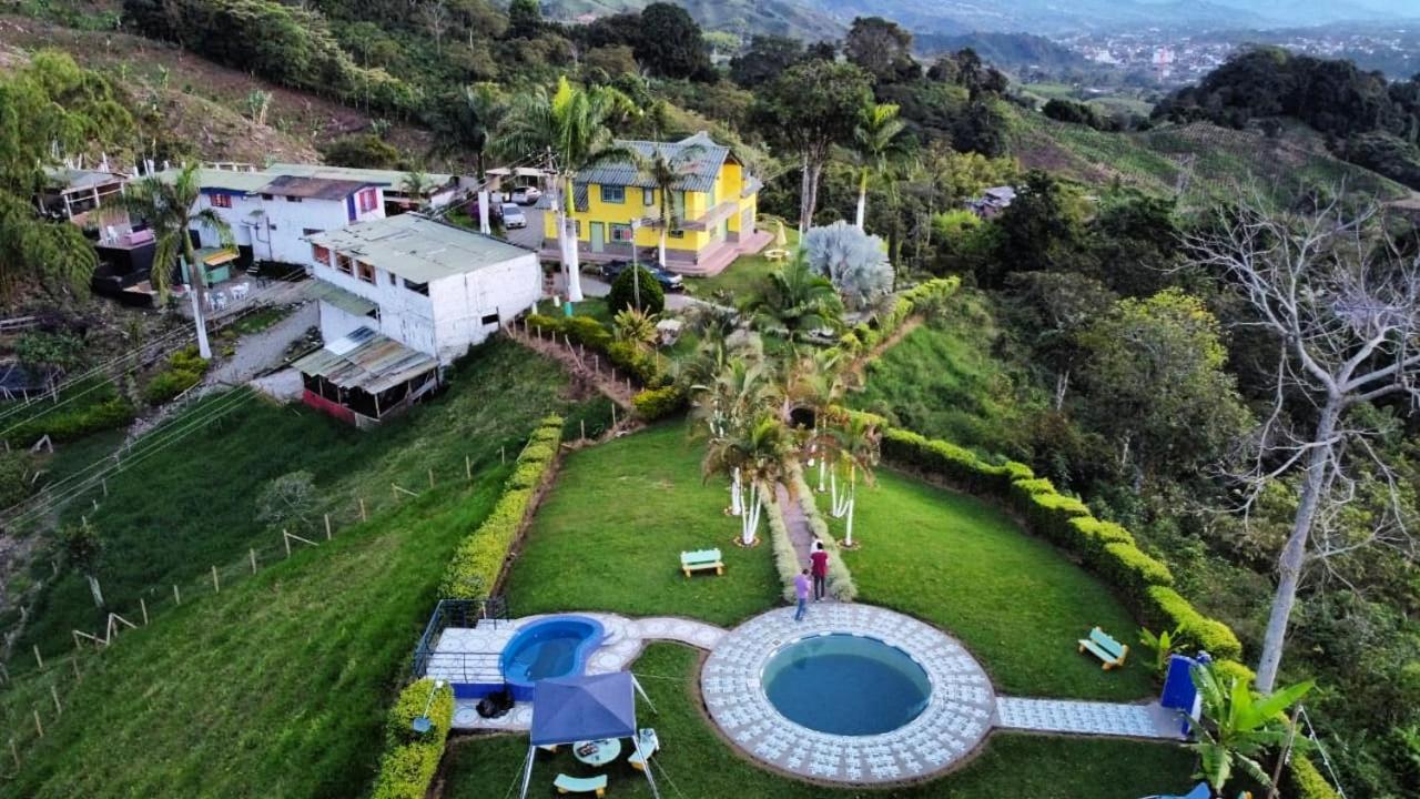 Finca Turistica Santa Clara Hostel Calarcá Kültér fotó