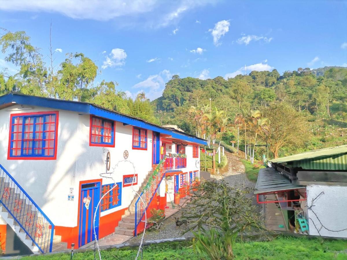 Finca Turistica Santa Clara Hostel Calarcá Kültér fotó