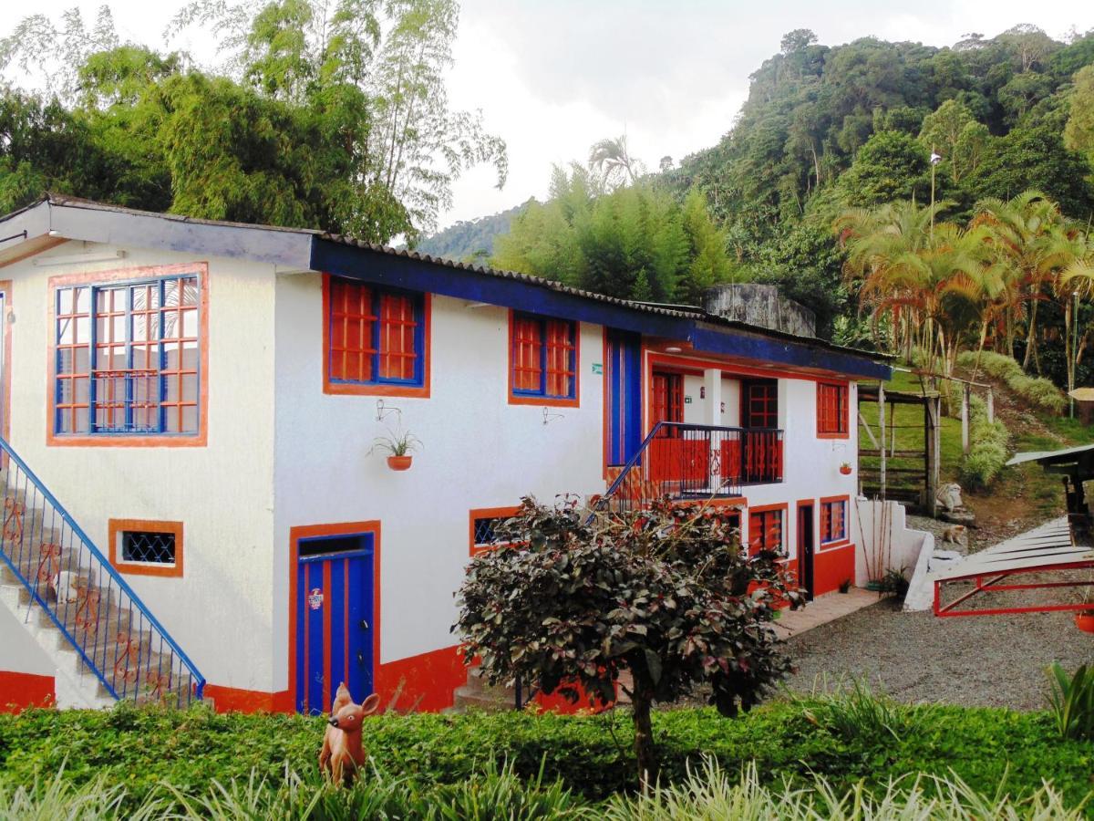 Finca Turistica Santa Clara Hostel Calarcá Kültér fotó